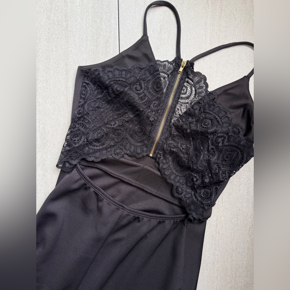 Black high low formal dress - Picture 2 of 8